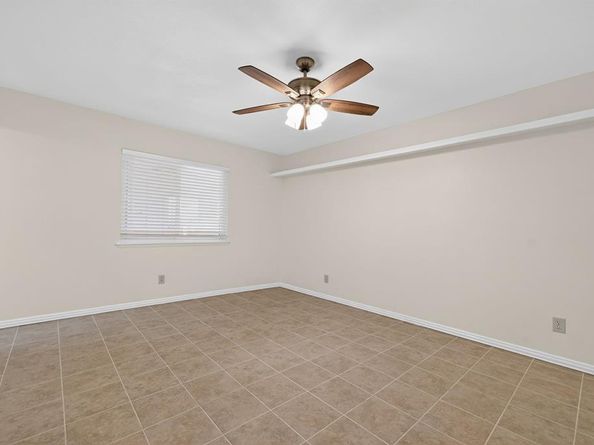 1918  Lamont Drive , Garland Texas 75040