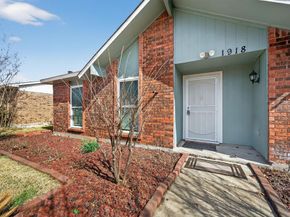 1918  Lamont Drive , Garland Texas 75040