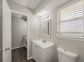 876  Dogwood Trail , Lancaster Texas 75146