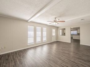 876  Dogwood Trail , Lancaster Texas 75146