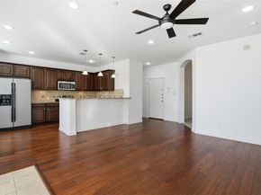 950  Henderson Street  1214, Fort Worth Texas 76102