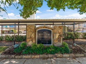 950  Henderson Street  1214, Fort Worth Texas 76102
