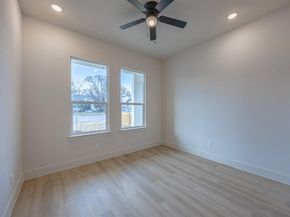 3325  Avenue G  , Fort Worth Texas 76105