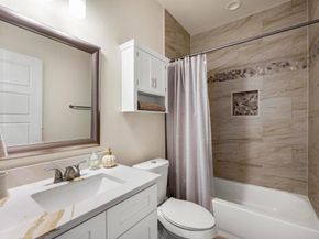 2815 E Overton Road , Dallas Texas 75216