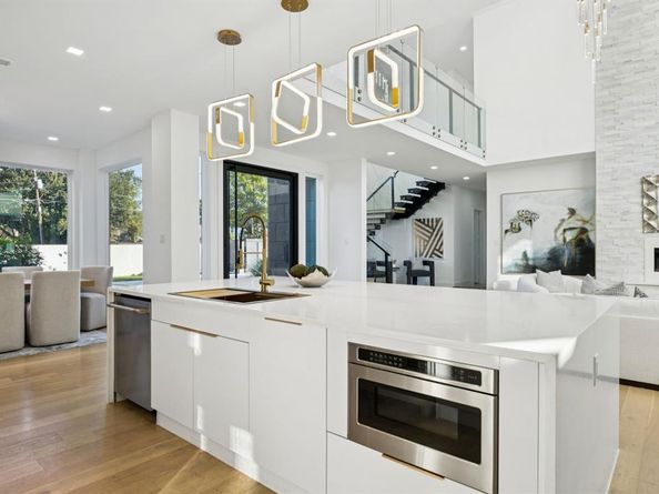 6118  Walnut Hill Lane , Dallas Texas 75230