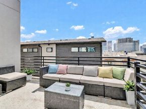 3200  Ross Avenue  40, Dallas Texas 75204