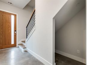 3200  Ross Avenue  40, Dallas Texas 75204