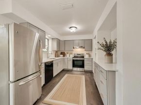 1614  Brent Court , Grand Prairie Texas 75051