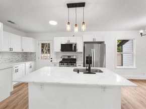 2114  Tisinger Avenue , Dallas Texas 75228