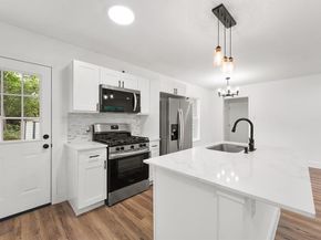 2114  Tisinger Avenue , Dallas Texas 75228