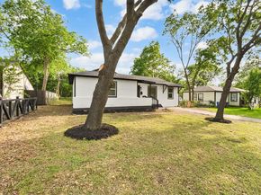2114  Tisinger Avenue , Dallas Texas 75228