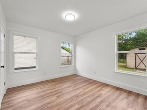 2114  Tisinger Avenue , Dallas Texas 75228