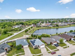7424  Lake Front Trail , Arlington Texas 76002