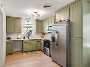 416  Simmons  , Hurst Texas 76053