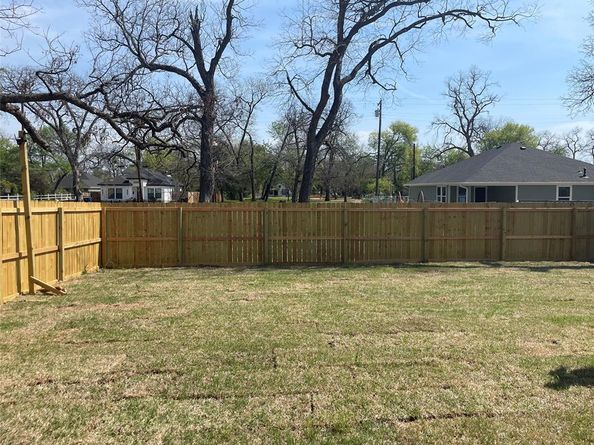 3524  HAMILTON Avenue , Dallas Texas 75210