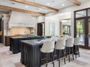 690 S Peytonville Avenue , Southlake Texas 76092