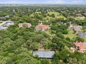 690 S Peytonville Avenue , Southlake Texas 76092