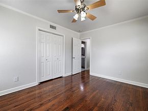 869  Peavy Road , Dallas Texas 75218