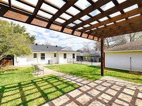 869  Peavy Road , Dallas Texas 75218
