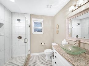 828  Elsbeth Street , Dallas Texas 75208