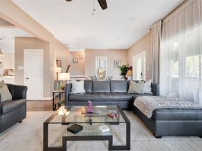 828  Elsbeth Street , Dallas Texas 75208