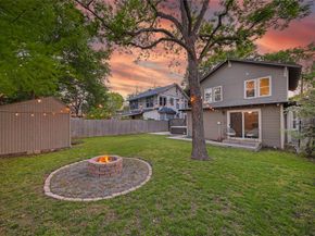 828  Elsbeth Street , Dallas Texas 75208