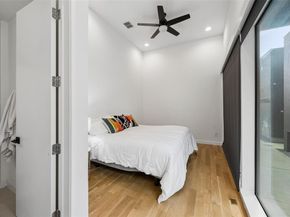 4828  Caxton Court , Dallas Texas 75204