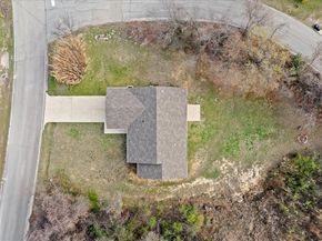 512  Alameda Road , Azle Texas 76020