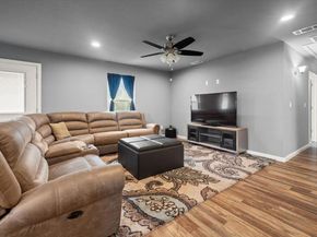 512  Alameda Road , Azle Texas 76020