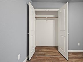 512  Alameda Road , Azle Texas 76020