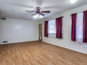 5828  Wales Avenue , Fort Worth Texas 76133