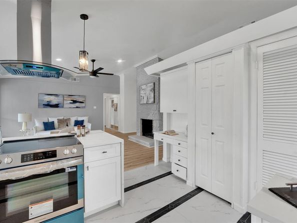 1110  Coronet Street , Irving Texas 75062