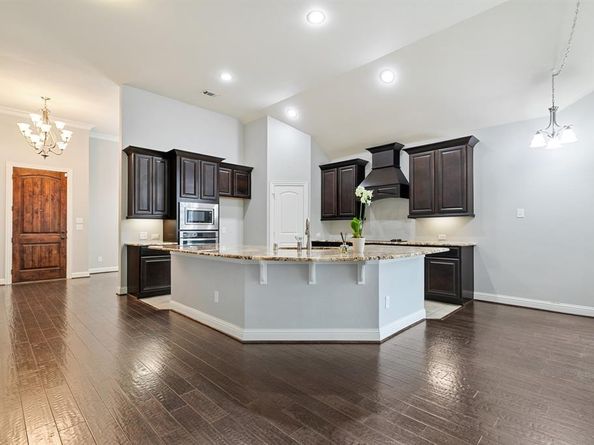 909  Auburn Court , Savannah Texas 76227