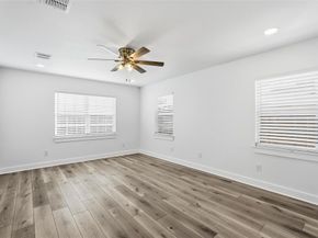 2518 W Amherst Avenue , Dallas Texas 75235