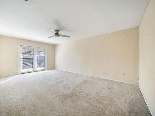 15606  Kingscrest Circle , Dallas Texas 75248