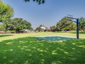 15606  Kingscrest Circle , Dallas Texas 75248