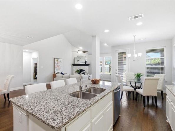 713  Field Crossing , Little Elm Texas 76227
