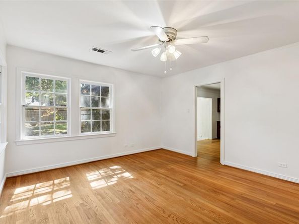 926  Salmon Drive , Dallas Texas 75208