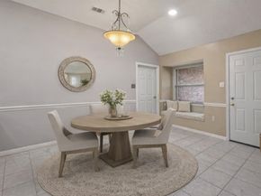 853  Woodridge Circle , DeSoto Texas 75115