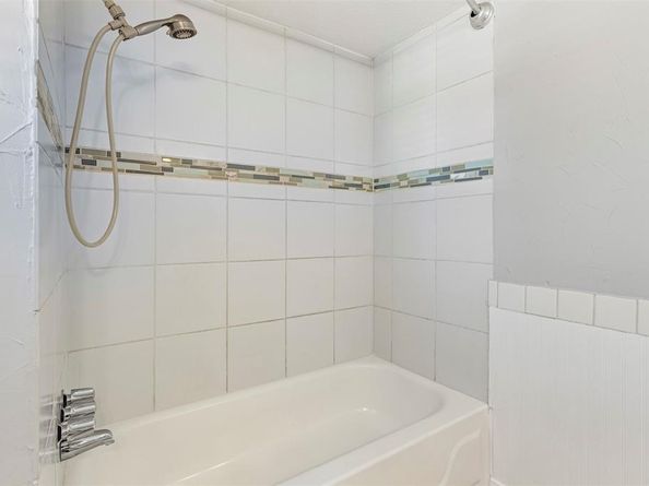 901  Pyramid Drive , Garland Texas 75040