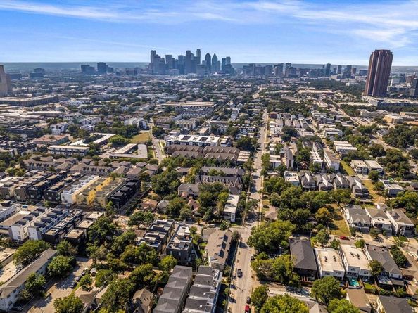 2222  Moser Avenue  107, Dallas Texas 75206