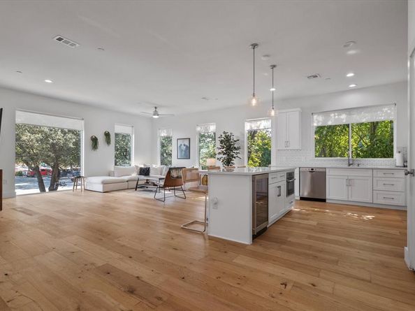 2222  Moser Avenue  107, Dallas Texas 75206