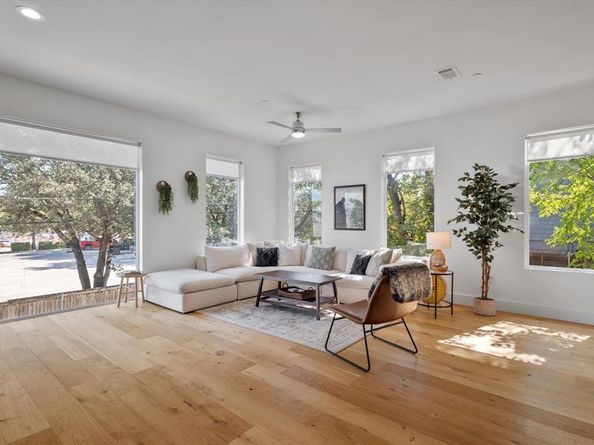 2222  Moser Avenue  107, Dallas Texas 75206