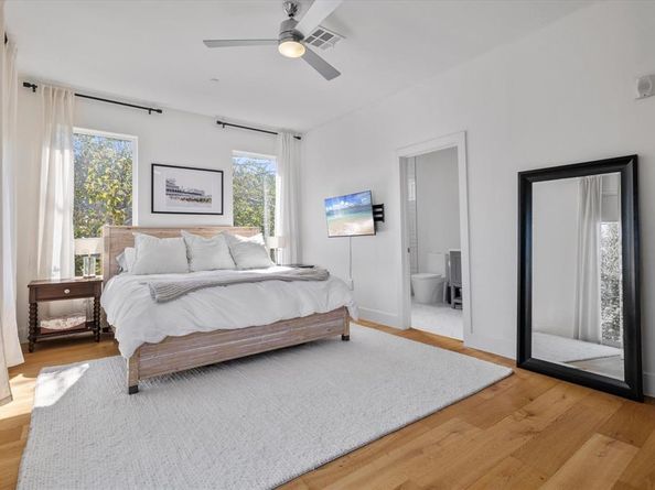 2222  Moser Avenue  107, Dallas Texas 75206