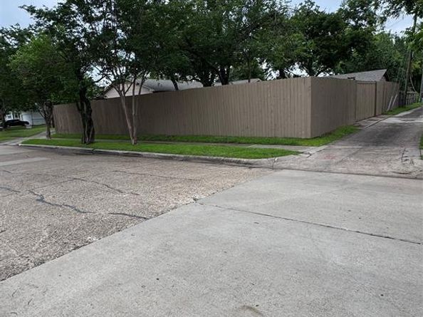400  Vernet Street , Richardson Texas 75080
