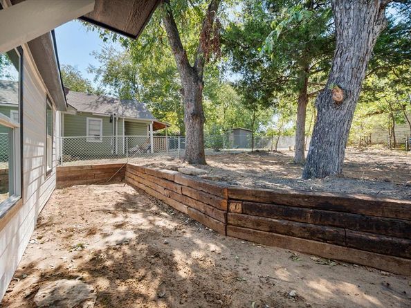 3824  Stuart Drive , Fort Worth Texas 76110