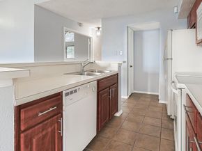 3420  Country Club Drive W 214, Irving Texas 75038