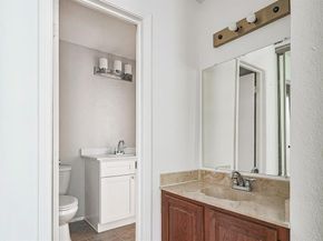 3420  Country Club Drive W 214, Irving Texas 75038