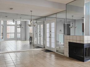 3420  Country Club Drive W 214, Irving Texas 75038