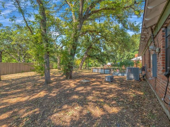 810  Arthur Drive , Arlington Texas 76013